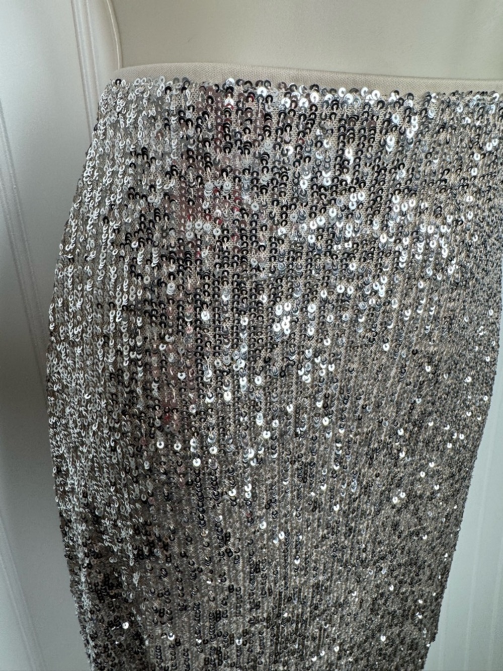 Cable & Gauge Silver Sequin Pencil Skirt Midi Stretch Lined - Picture 4 of 9